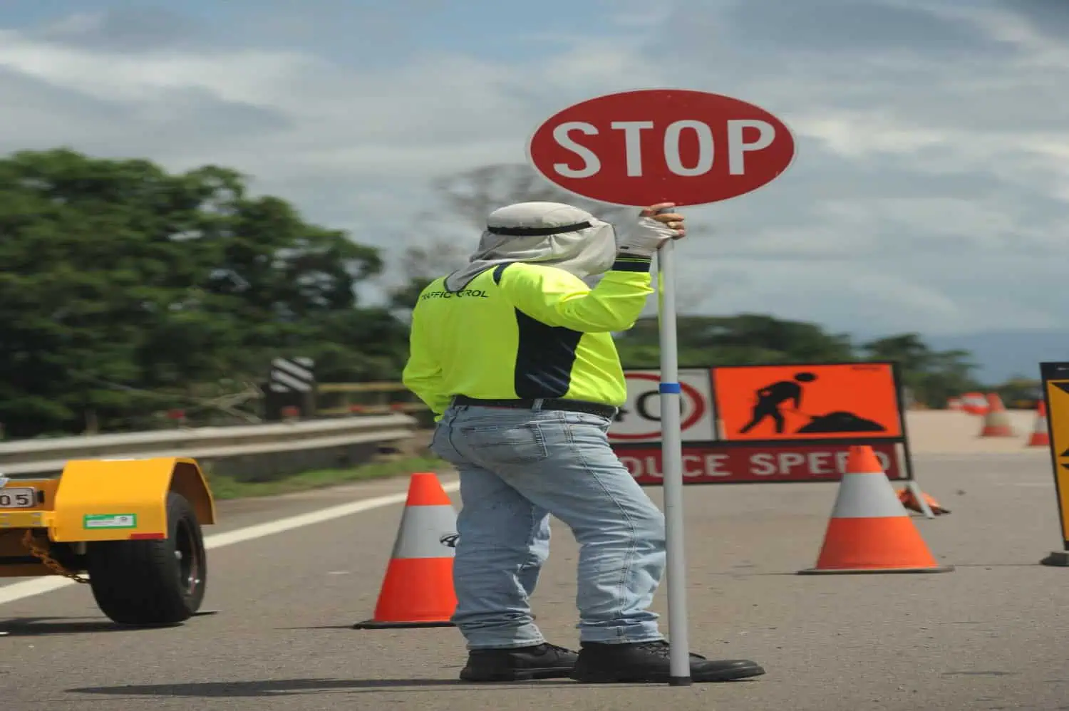 Dimple safety temporary road signs hero